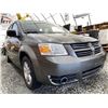 Image 8 : B4 -- 2010 DODGE GRAND CARAVAN, GRAY, 262253 KMS, FRONT WHEEL DRIVE,  EX-OUT OF PROVINCE, 0 ACCIDENT