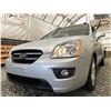 Image 2 : B7 -- 2008 KIA RONDO, SILVER, 199604 KMS, FRONT WHEEL DRIVE