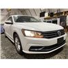 Image 8 : C6O -- 2017 VOLKSWAGEN PASSAT, WHITE, 129930 KMS, FRONT WHEEL DRIVE