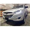 Image 2 : C6V -- 2014 HYUNDAI TUCSON, SILVER, 169271 KMS, FRONT WHEEL DRIVE