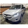 Image 3 : C6V -- 2014 HYUNDAI TUCSON, SILVER, 169271 KMS, FRONT WHEEL DRIVE
