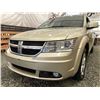 Image 2 : D1 -- 2010 DODGE JOURNEY SXT, GOLD, 184347 KMS, FRONT WHEEL DRIVE