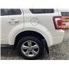 Image 25 : D2 -- 2012 FORD ESCAPE LIMITED, WHITE, 112382 KMS, FRONT WHEEL DRIVE