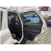 Image 41 : D2 -- 2012 FORD ESCAPE LIMITED, WHITE, 112382 KMS, FRONT WHEEL DRIVE