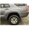 Image 25 : D3 -- 2003 TOYOTA 4 RUNNER, GREY, 256758 TMU KMS, 4X4