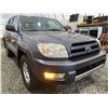 Image 8 : D3 -- 2003 TOYOTA 4 RUNNER, GREY, 256758 TMU KMS, 4X4