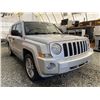 Image 8 : A12U -- 2008 JEEP PATRIOT LIMITED, SILVER, 139973 KMS, 4X4