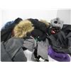 Image 2 : BOX C/W USED GLOVES, MITS, ETC