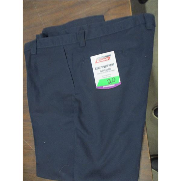 NEW:  MEN'S DICKIE PANTS (SIZE 42 X 30)
