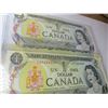 Image 1 : 2 - 1973 SEQUENTIAL SERIAL NUMBER CANADA $1 BILLS