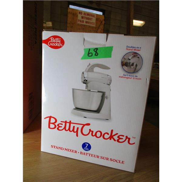 NEW:  BETTY CROCKER 7 SPEED STAND MIXER