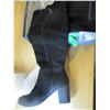 Image 1 : LADIES HI TOP BOOTS (SIZE 12)