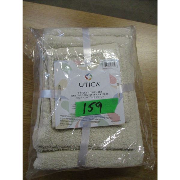 NEW:  6 PIECE TOWEL SET