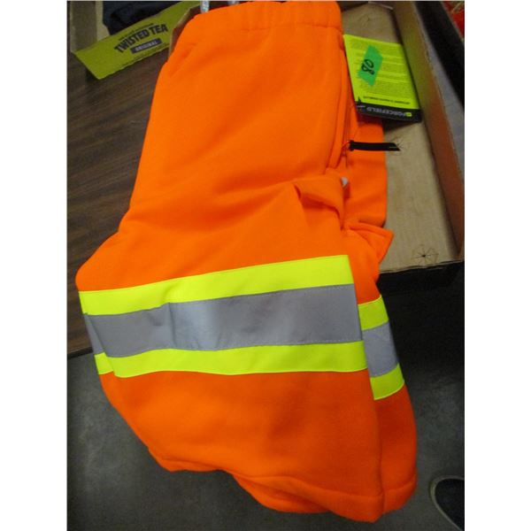 NEW:  MEN'S SAFETY SHORTS (SIZE 2XL)