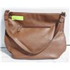 Image 1 : ROOTS PEBBLED LEATHER PURSE