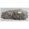 Image 1 : FAUX SHEEPSKIN RUG 69" LONG