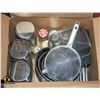 Image 1 : KITCHEN STAINLESS BOWLS, KNIFE SET JARS &