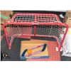 Image 1 : MINI HOCKEY NET, STICKS AND BALL
