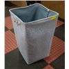 Image 1 : LAUNDRY HAMPER - 22" TALL