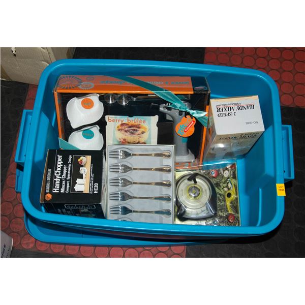 BAILIFF SEIZED: SM TOTE OF KITCHEN CUTLERY & MORE