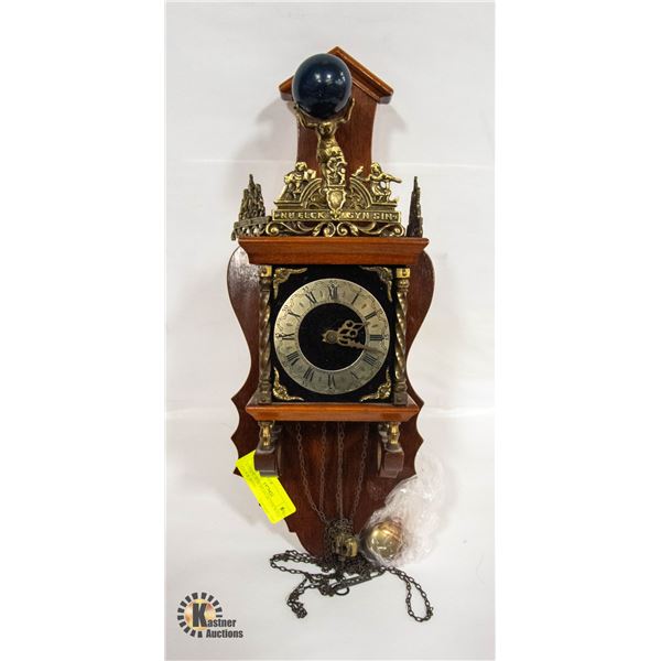ESTATE EUROPEAN DUTCH WALL CLOCK WITH