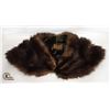 Image 1 : AUTHENTIC XLARGE MINK FUR SHOULDER WRAP