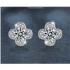 Image 1 : 2 CT GRA CERTIFIED CLOVER STYLE ROUND BRILLIANT