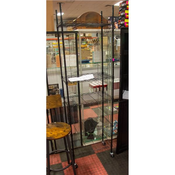 NEW ASSEMBLED WIRE RACK ON WHEELS