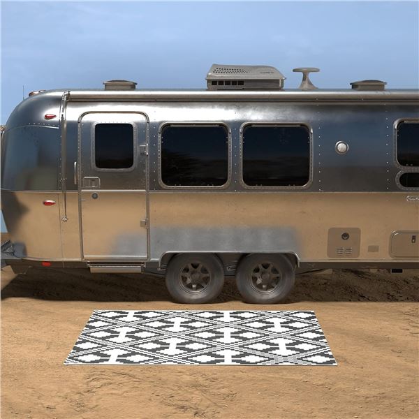 NEW AMAZON BASICS 9' X 12' RV CAMPING PATIO RUG