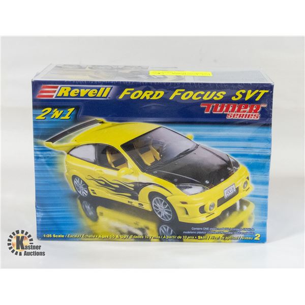 SEALED 2004 REVELL FORD FOCUS