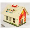 Image 1 : ESTATE 1971 FISHER-PRICE SCHOOL HOUSE