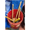 Image 1 : BUCKET WITH 7 PLUNGERS - OLD STOCK