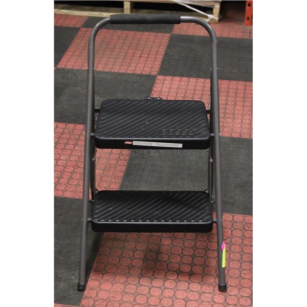 2 TIER FOLDING STEP LADDER