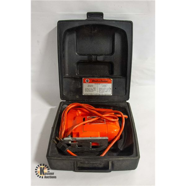 BLACK & DECKER TWO SPEED JIG SAW WITH CASE