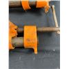 Image 2 : 3 Pipe Clamps