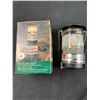 Image 8 : Coleman Lanterns & Coleman Stove