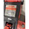 Image 2 : Motomaster Hydraulic Trolley Jack & 2 Axel Stands