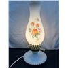 Image 1 : White Glass Table Lamp