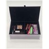 Image 2 : small vanity box with contents