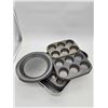 Image 1 : assorted baking dishes