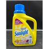 Image 1 : Sunlight Morning Fresh Scent Liquid Laundry Detergent (1.47L)