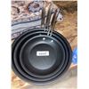 Image 2 : Kirkland Signature Hard Anodized Skillets Lot of 3