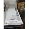 Image 2 : Stelpro SPR0502W High-End Baseboard, 500W, 240 volts, 22 1/4" x 7 1/16", PRIMA Series - Top-of-the-l