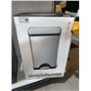 Image 2 : Simplehuman 38 L Rectangular Brushed Stainless Steel Step-On Trash Can with Black Plastic Lid