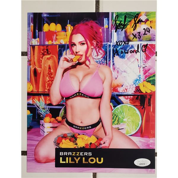 Lily Lou.  Signed 8” x 10” Photo.  JSA COA.  Photo proof.