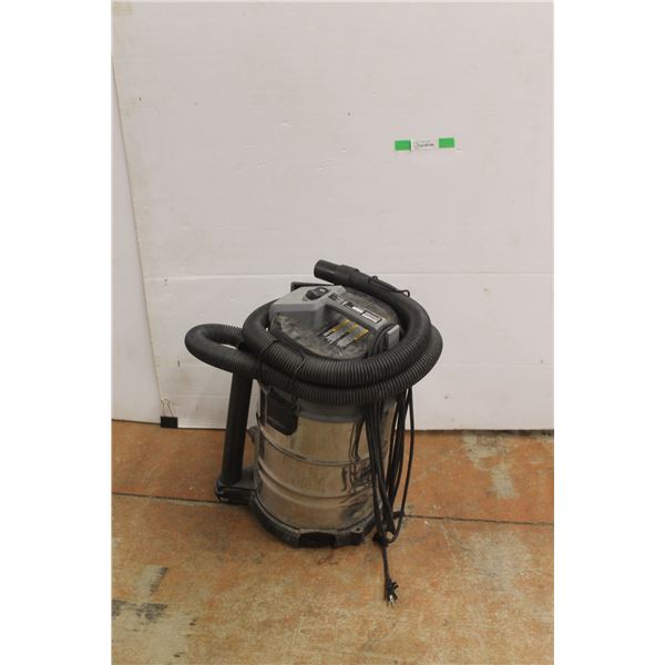 *Heavy Duty Maximum Vacuum and Attachments - Tested