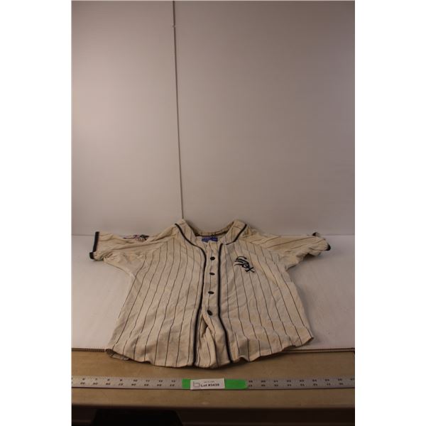 *Chicago White Sox T-shirt- M