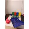 Image 3 : (2) Car Mats, (4) Lego Drink Containers, (2) Kids Umbrellas,