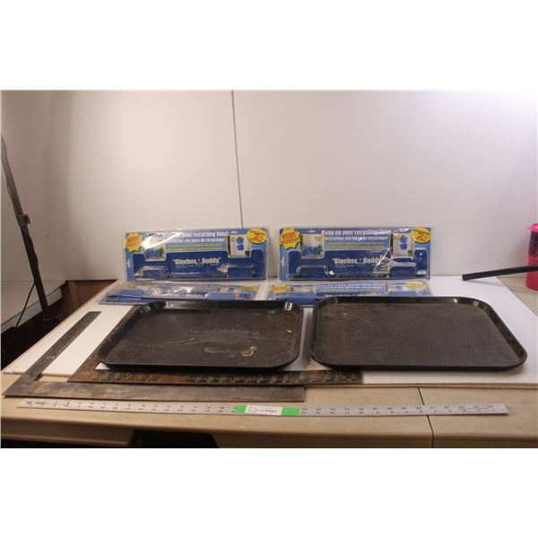 (8) Bluebox Buddies, (2) Squares, (2) Serving Trays