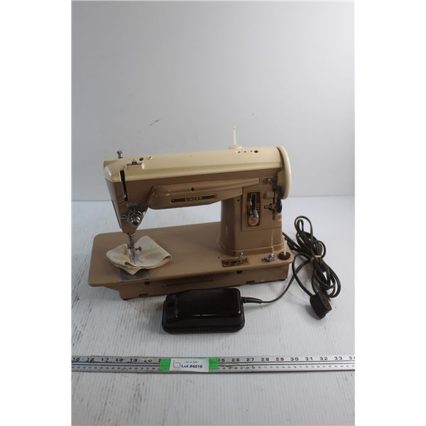 Vintage Singer Sewing Machine - As Is